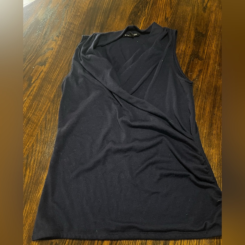 41 Hawthorne Top- navy blue